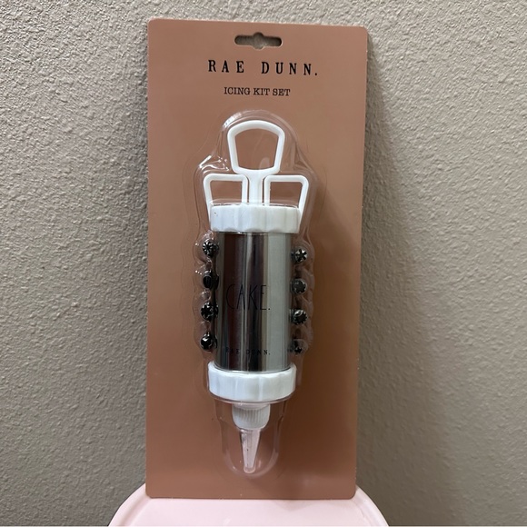 Rae Dunn Icing Kit Set - Picture 1 of 5
